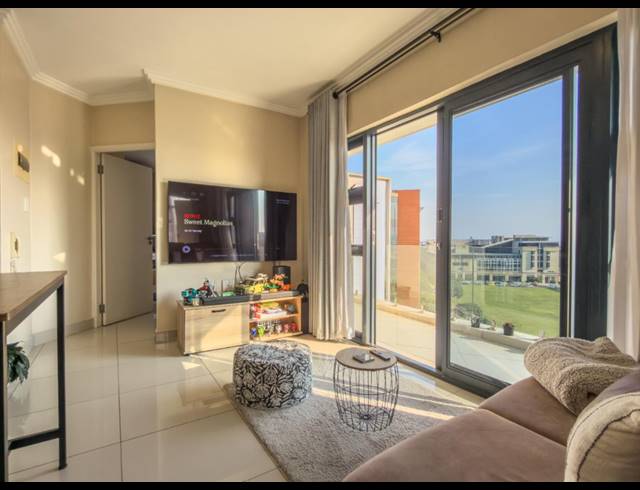 2 BEDROOM APARTMENT FOR SALE IN UMHLANGA RIDGE